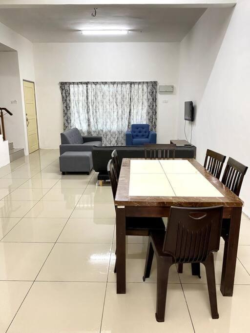 Azzalea Homes 2 @ Taman Golden Hills Cao nguyên Cameron Ngoại thất bức ảnh